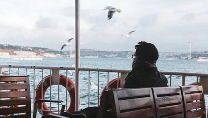 曼城搅局!赫塔德国新秀成四雄争夺对象,巴萨“低成本”计划能否自救?